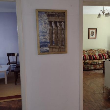 Era Echoes - Preserved Historical Apartment Tirana Exterior photo