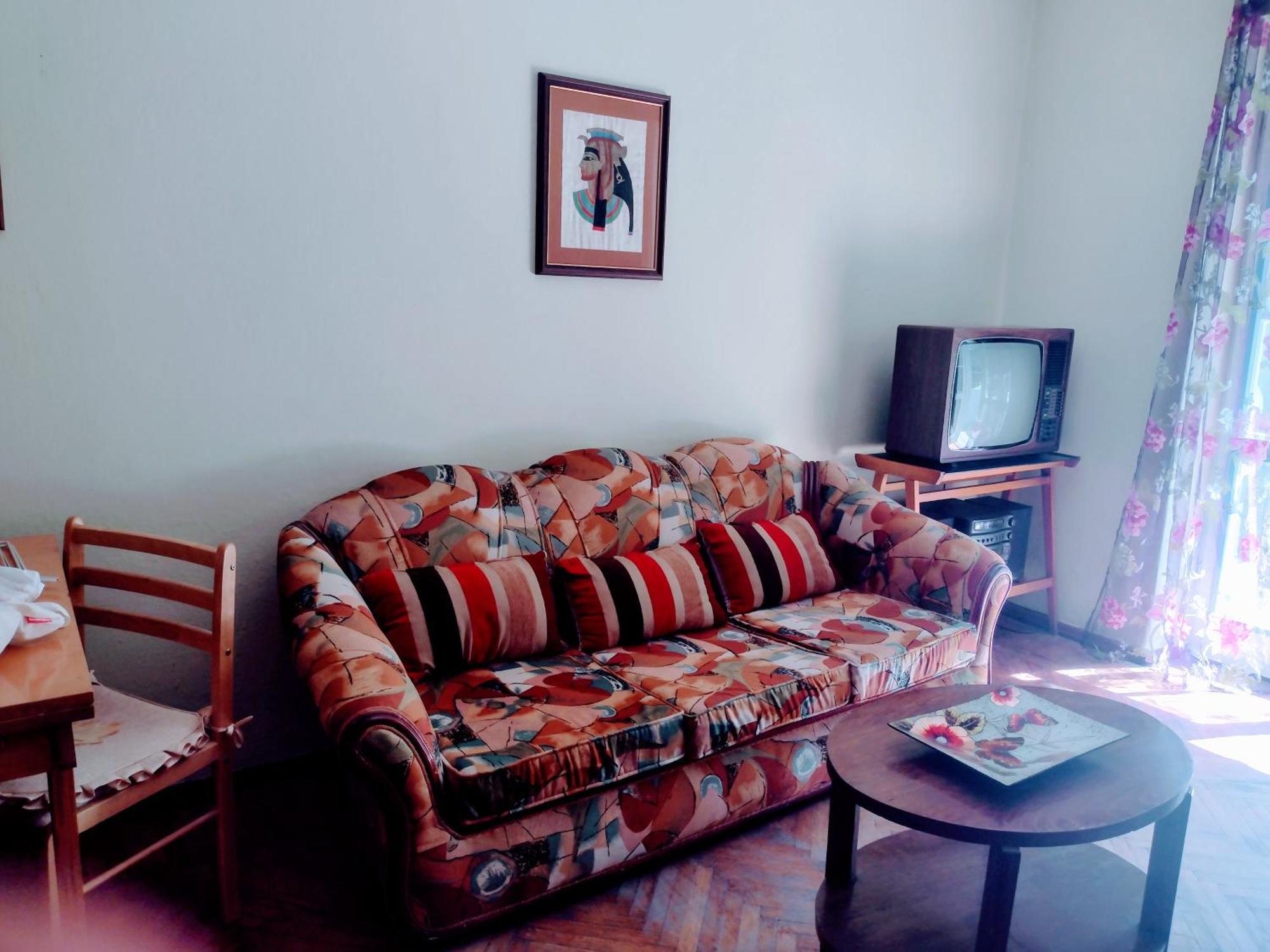 Era Echoes - Preserved Historical Apartment Tirana Exterior photo