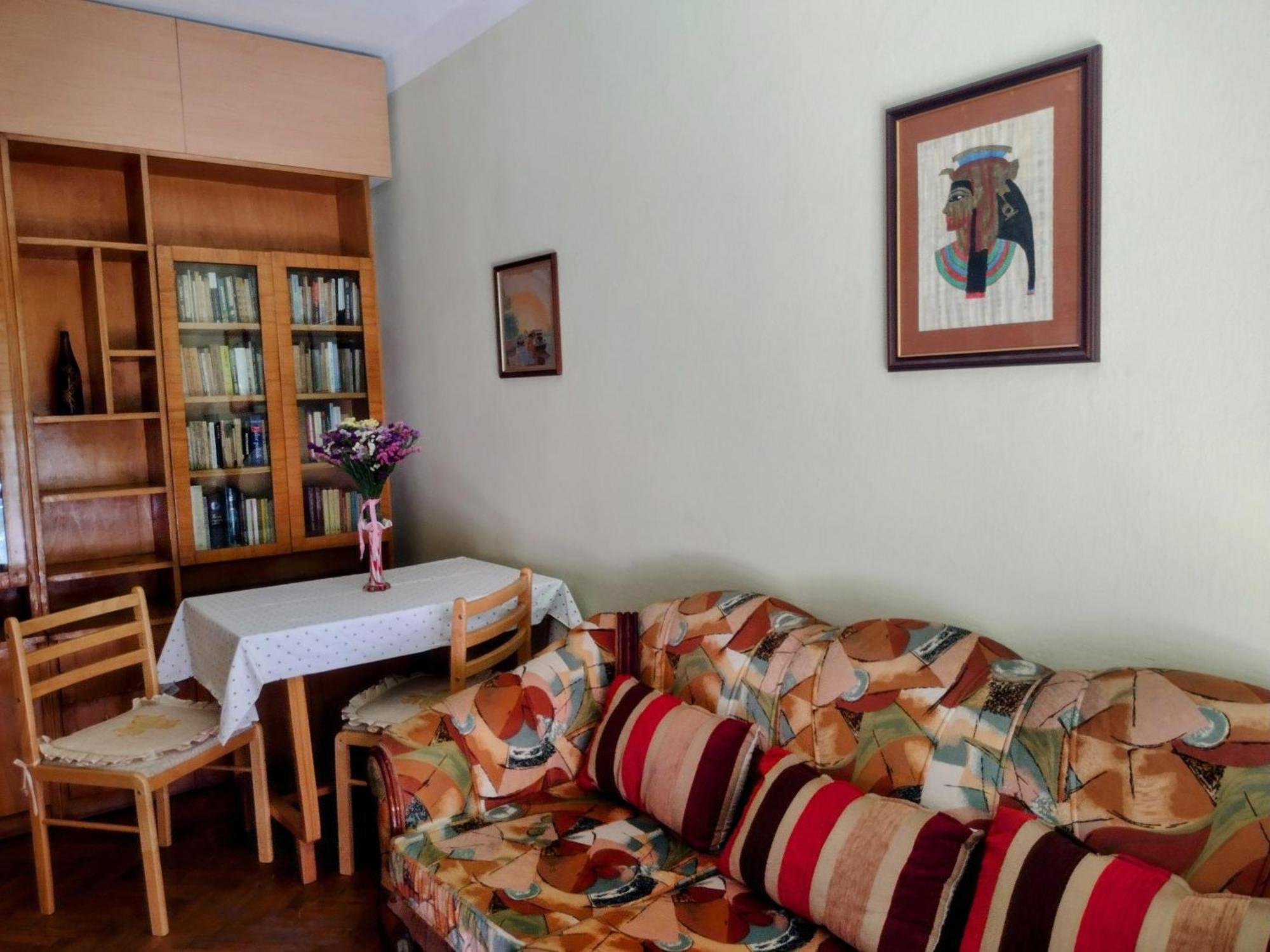 Era Echoes - Preserved Historical Apartment Tirana Exterior photo
